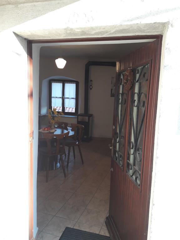 Apartment Valetovi Stanjel Exterior photo